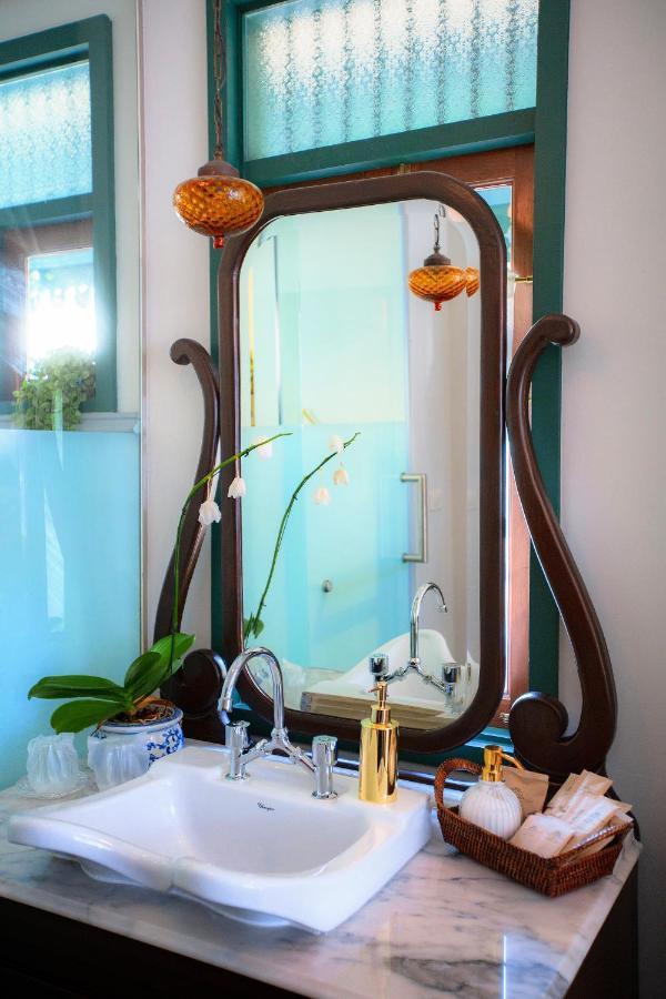 The Knight House Bangkok Apartment Ngoại thất bức ảnh